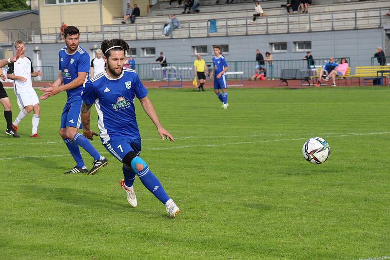 V divizním krajském derby se radují fotbalisté Šumperku, doma těsně porazili 1. HFK Olomouc.