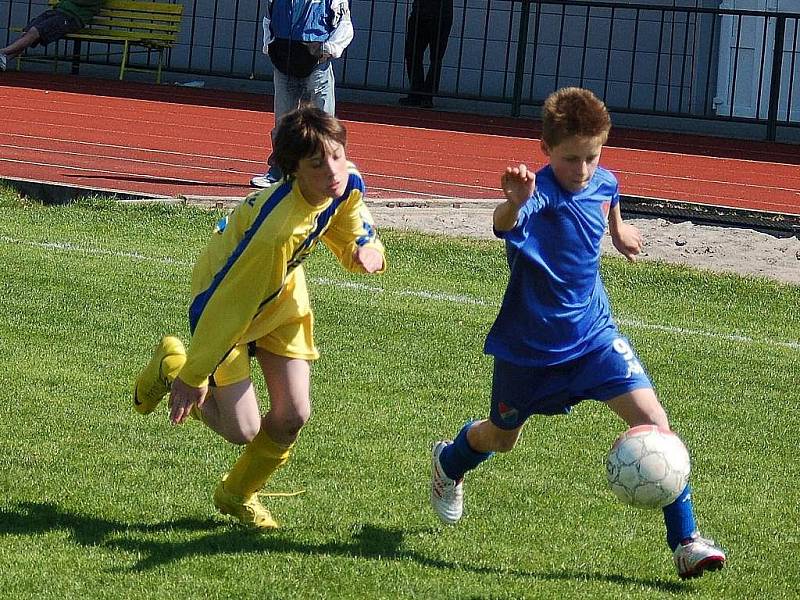 Mladší žáci Šumperku porazili Baník Ostrava a vedou tabulku o sedm bodů