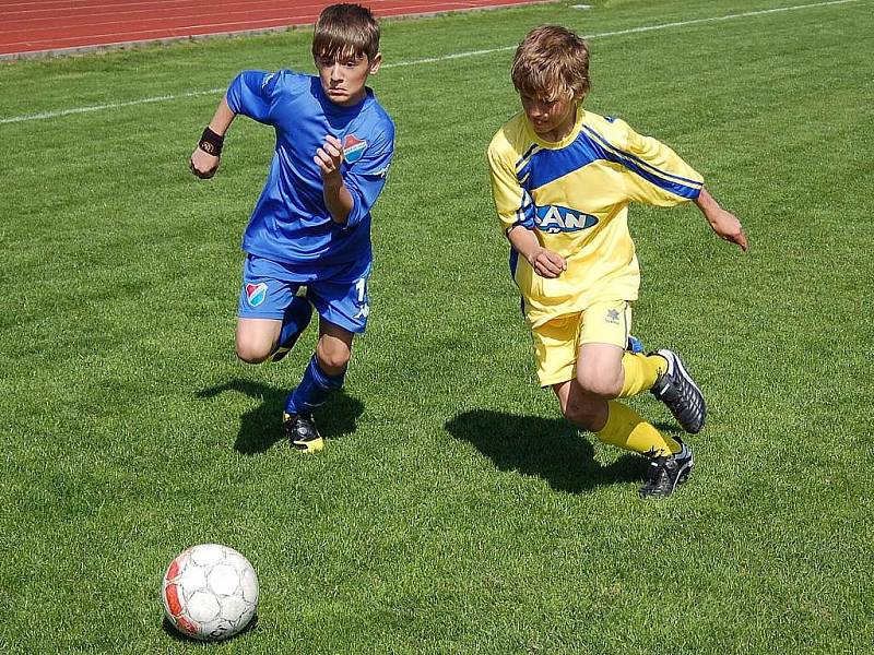 Mladší žáci Šumperku porazili Baník Ostrava a vedou tabulku o sedm bodů