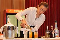 Barmanskou disciplínu Junior Cocktail Competition soutěže Lázeňský pohár 2017 vyhrála Eva Drtilová.