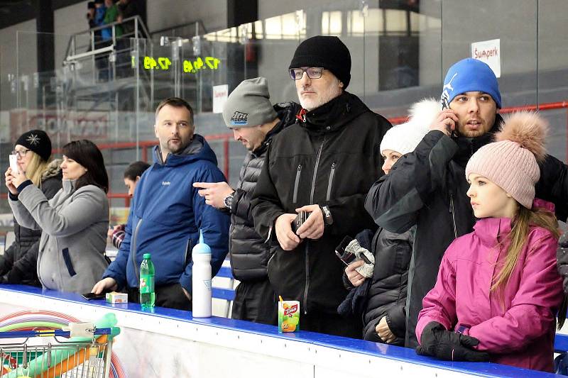 Šumperský stadion hostil akci pro děti s názvem Týden hokeje.