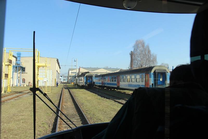 Tramvaj pro turecké město Konya vyrobená v šumperské společnosti Pars nova.