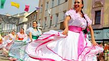 Roztančená ulice. Folklorní festival v Šumperku