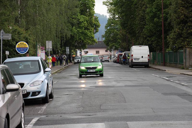 V roce 2020 se Fialova ulice stane provizorním autobusovým nádražím.