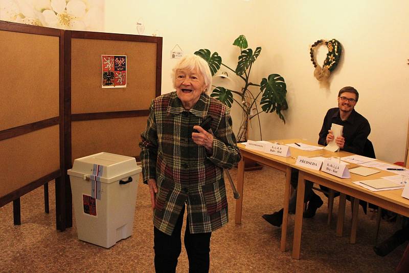 První kolo prezidentských voleb v horním okrsku v Loučné nad Desnou.