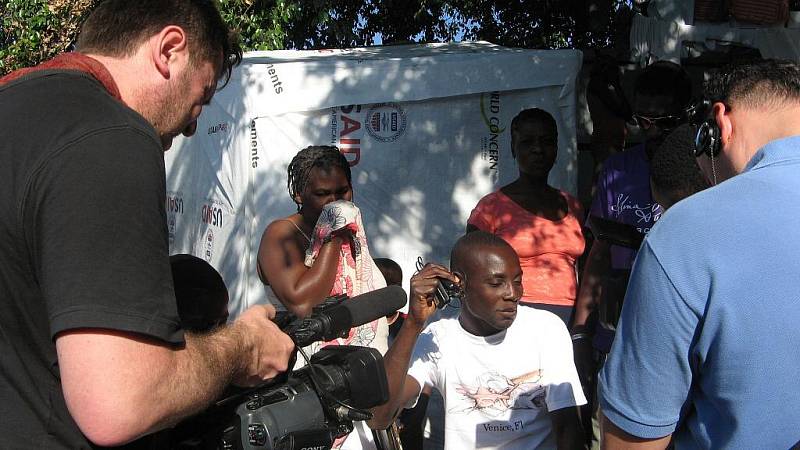 Snímky z pátého pobytu zábřežského filmaře Martina Strouhala na Haiti, kde od 14. února 2011 natáčel dva dokumenty se štábem České televize