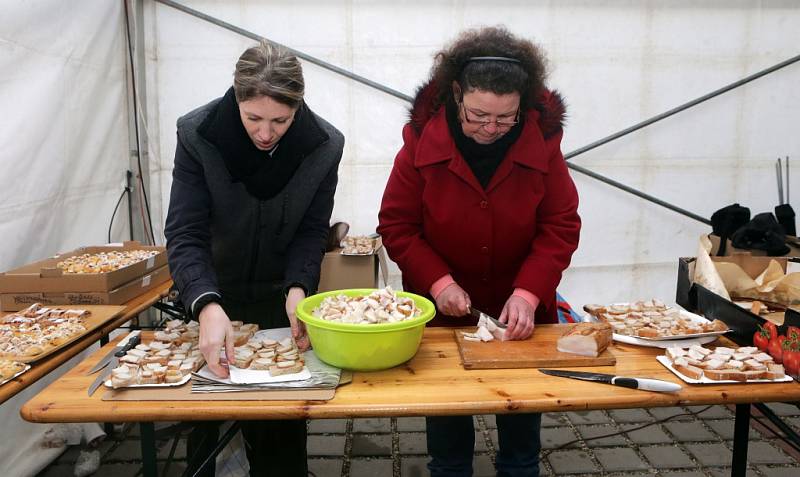 Již tradiční recesistická vesnická hostina, letos s motivem krkonošských pohádek.