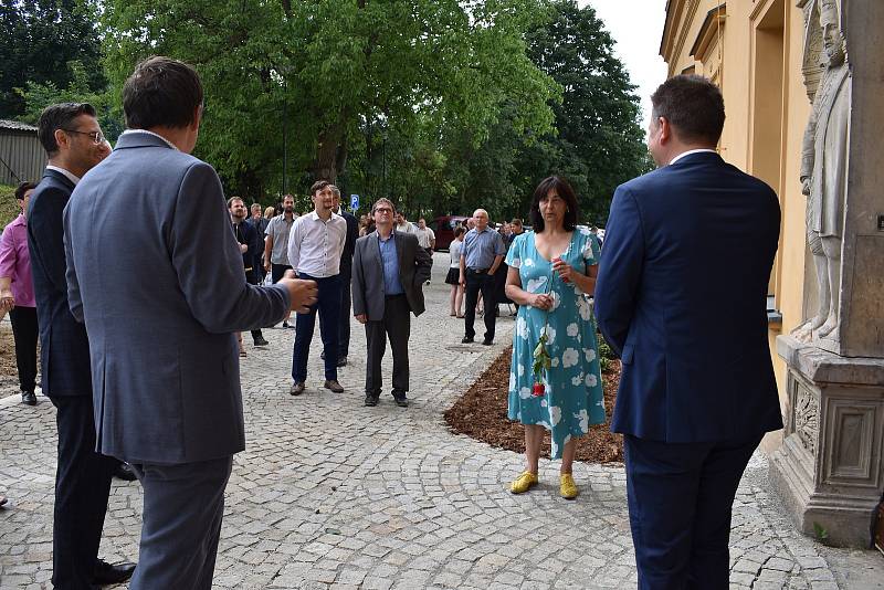 Slavnostní otevření rekonstruovaného zámku Třemešek u Dolních Studének.