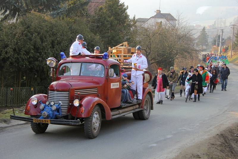 Masopustní průvod v Hrabenově.