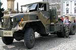 Sraz historických vojenských vozidel na náměstí v Zábřehu