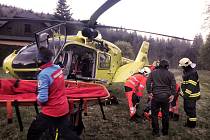 Zraněný horolezec byl přepraven vrtulníkem do olomoucké nemocnice.