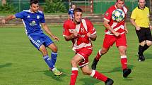 Fotbalisté Šumperku (v modrém) remizovali se Vsetínem 0:0.