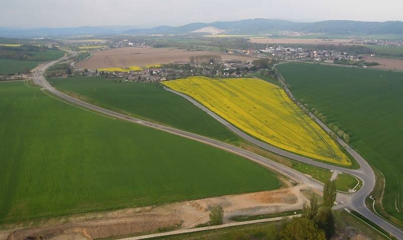 Stavba silnice I/44 Vlachov – Rájec, silniční obchvat obce Zvole