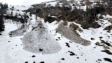 Tři laviny ve Velké kotlině z března letošního roku.