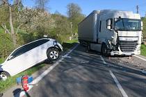 Srážka kamionu se Škodou Scala v Sobotíně, 9. května 2023