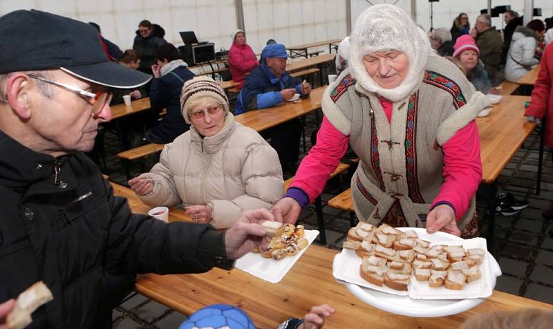 Již tradiční recesistická vesnická hostina, letos s motivem krkonošských pohádek.