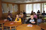 Šestašedesát dětí z Ukrajiny tráví nynější dny v rekreačním zařízení ve Třemešku u Oskavy. Jsou to děti českých krajanů, kteří žijí v oblastech postižených havárií jaderné elektrárny v Černobylu. 