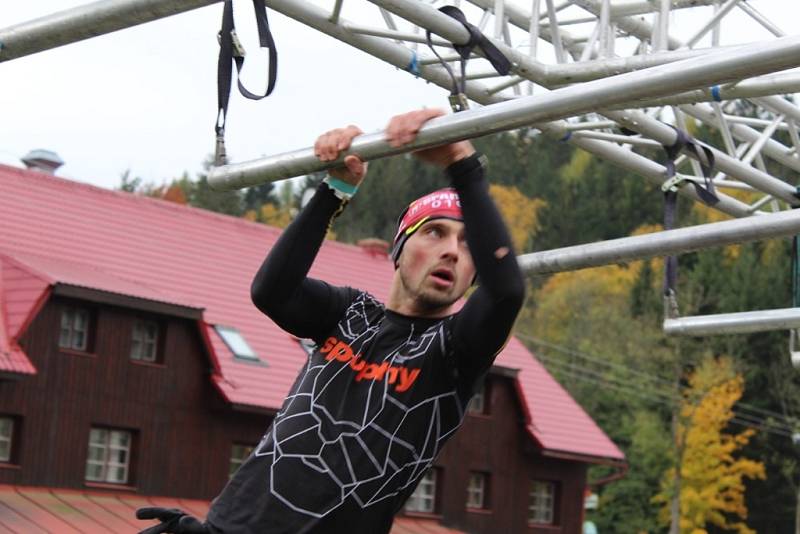 Extrémní překážkový závod Spartan Race na Dolní Moravě.