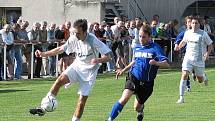 Fotbalisté Mohelnice v bílém.