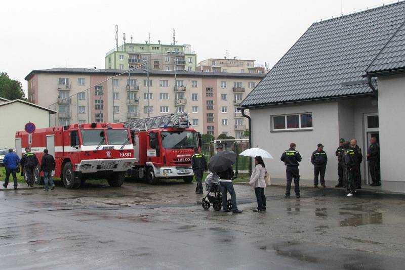 Objekt garáží nové zbrojnice jednotky Sboru dobrovolných hasičů města Zábřeh.