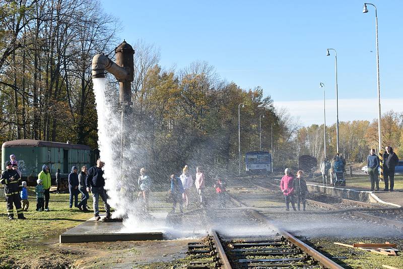 Uvedení do provozu vodního jeřábu na nádraží ve Zlatých Horách, 30. 10. 2021