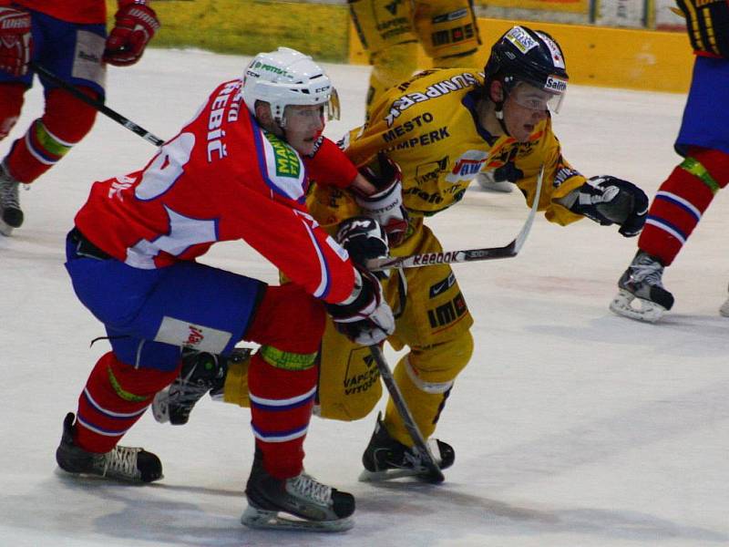 Draci versus Třebíč (červené dresy)