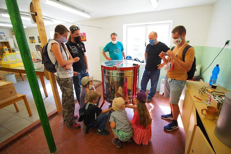 Festival medu v areálu SOŠ na Zemědělské ulici v Šumperku