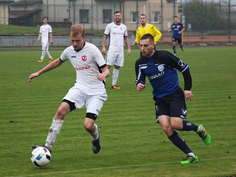 Sulko padlo s Medlovem gólem z penalty.