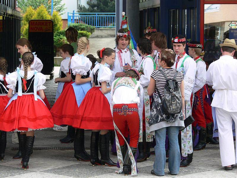 V centru Zábřehu tančily dětské folklórní soubory