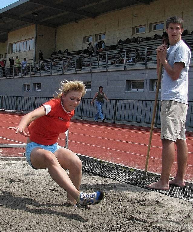 Krajské finále Poháru rozhlasu v atletice mladšího a staršího žactva.