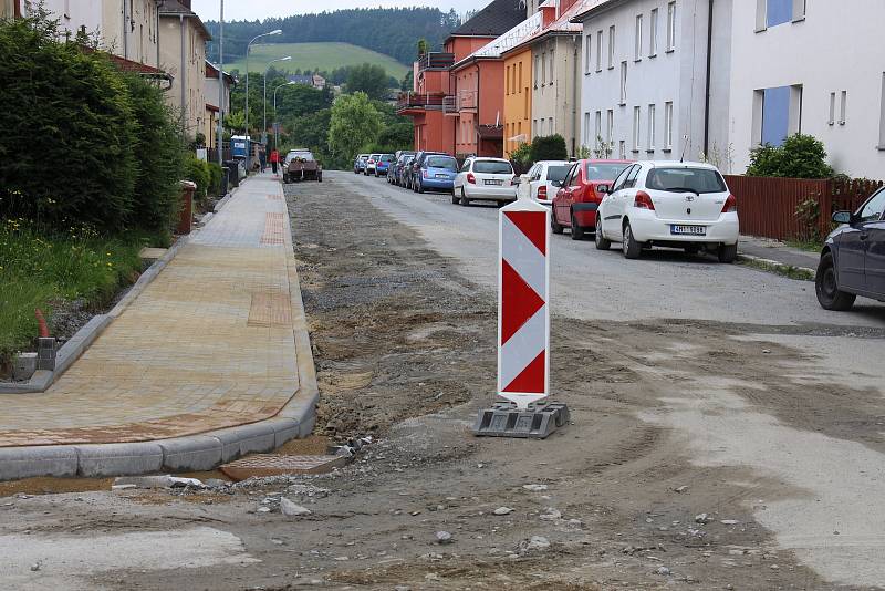 Stavební ruch v Zábřehu. Ulice Boženy Němcové.