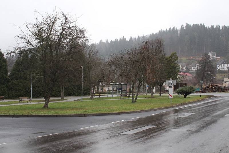 Současná podoba ulice Hlavní a středu Hanušovic.