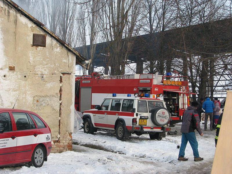 Požár dřevařské firmy v Mostkově