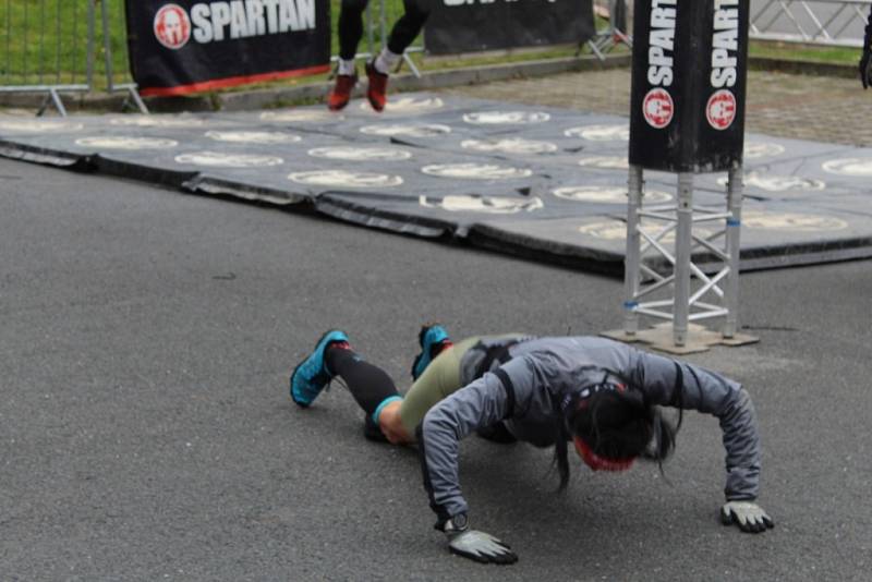 Extrémní překážkový závod Spartan Race na Dolní Moravě.