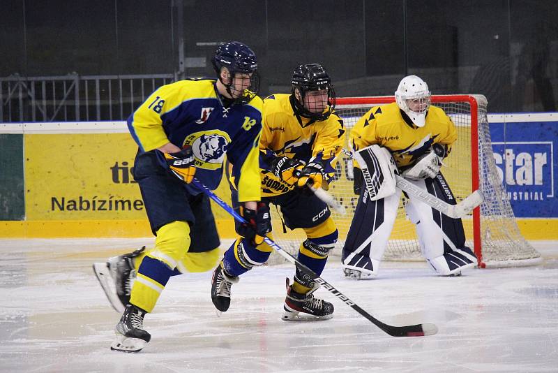 Baráž o extraligu 9. tříd: HK Mladí Draci Šumperk - HC ZUBR Přerov 3:1.