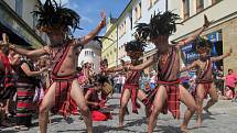 Roztančená ulice – jeden z programů XXII. Mezinárodního folklórního festivalu v Šumperku.