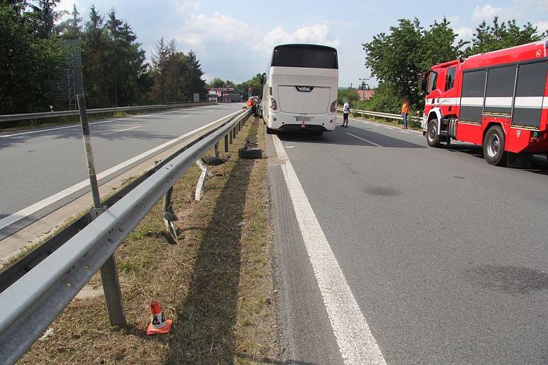 Dopravní nehoda autobusu a osobního auta v úterý 28. června v Mohelnici.