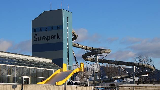 Rekonstrukce krytého bazénu v Šumperku, stav v prosinci 2019