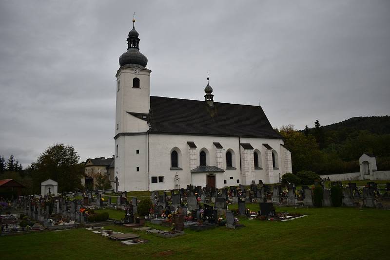 Sobotín - kostel sv. Vavřince.