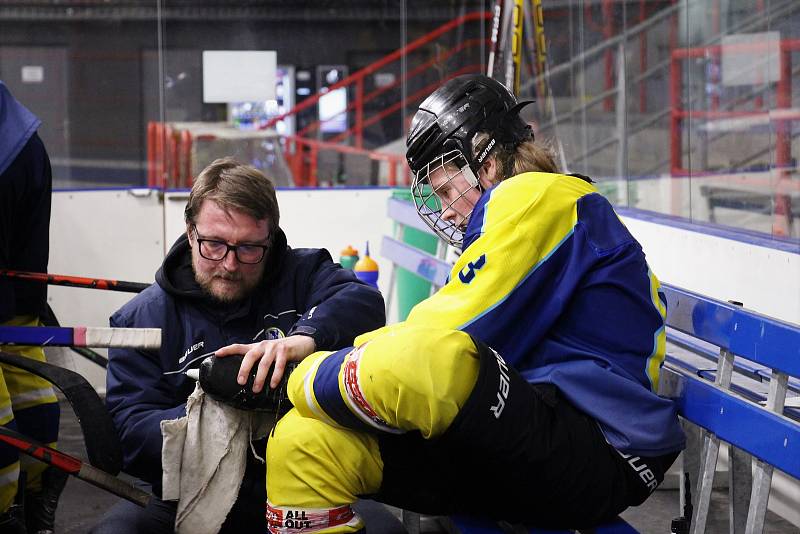 Baráž o extraligu 9. tříd: HK Mladí Draci Šumperk - HC ZUBR Přerov 3:1.