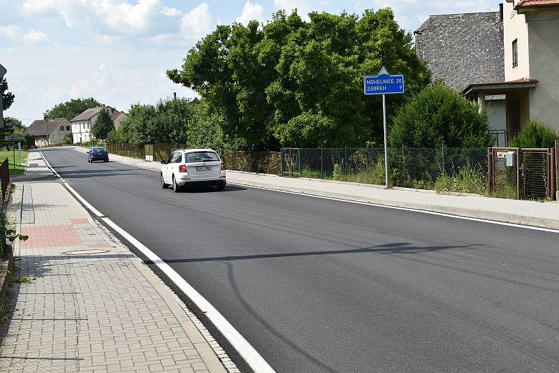 Zrekonstruovaná silnice v Sudkově.