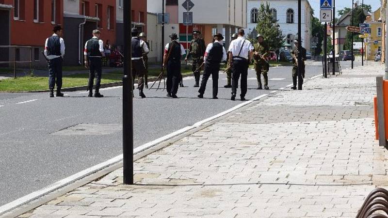 Rekonstrukce obsazení Vidnavy sudetoněmeckým Freikorpsem a smrti dvou příslušníku finanční stráže.