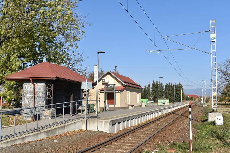 Vikýřovice - železniční zastávka.