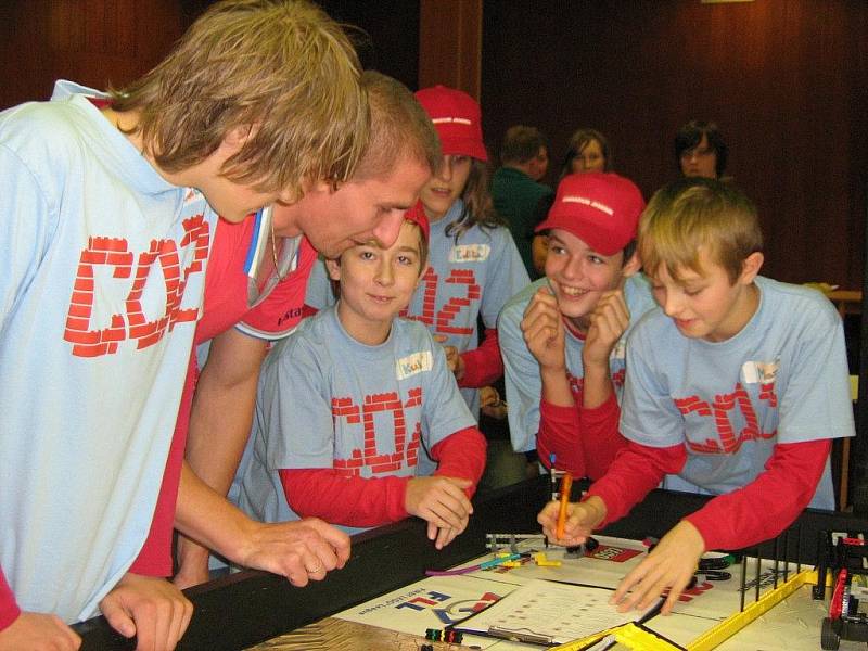 Finále soutěže First Lego League v jesenickém Pentagonu