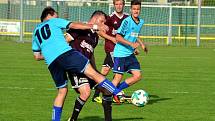 Fotbalisté Jeseníku (v modrém) porazili Litovel 4:3 na penalty.