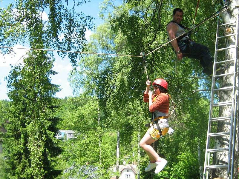 Hasiči z Vikýřovic pomohli dětem z Dětského domova v Jeseníku