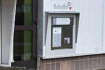 Babybox v budově centrálního příjmu Nemocnice Šumperk.