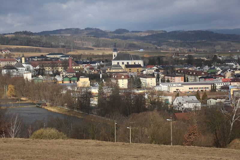 Z kopce Humenec je krásný výhled na panorama Zábřehu.