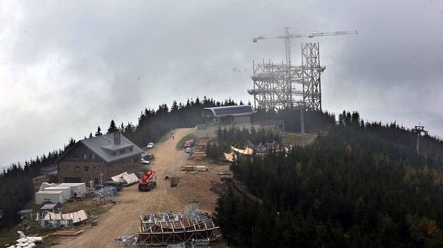 Pokračuje stavba Stezky v oblacích.