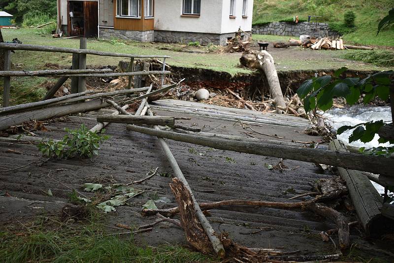 Bělá pod Pradědem - Horní Domašov. 19. července, den po bleskové povodni.